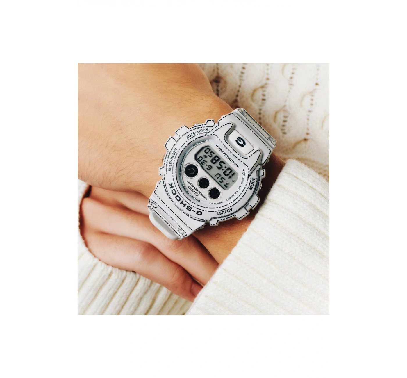 Casio G-Shock Iconic DW-6900RGM-5DR Erkek Kol Saati