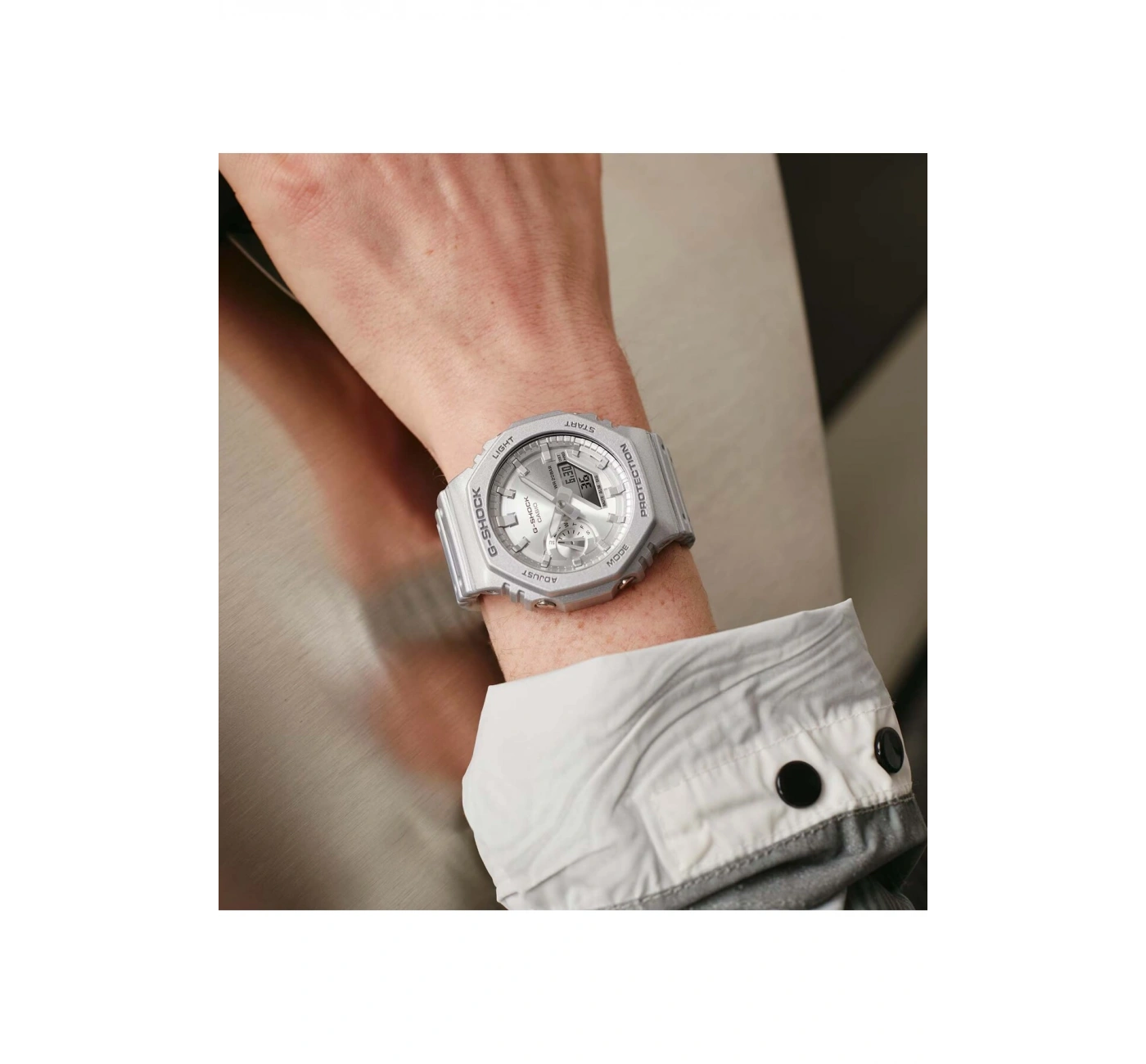 Casio G-Shock Iconic GA-2100Ff-8ADR Erkek Kol Saati