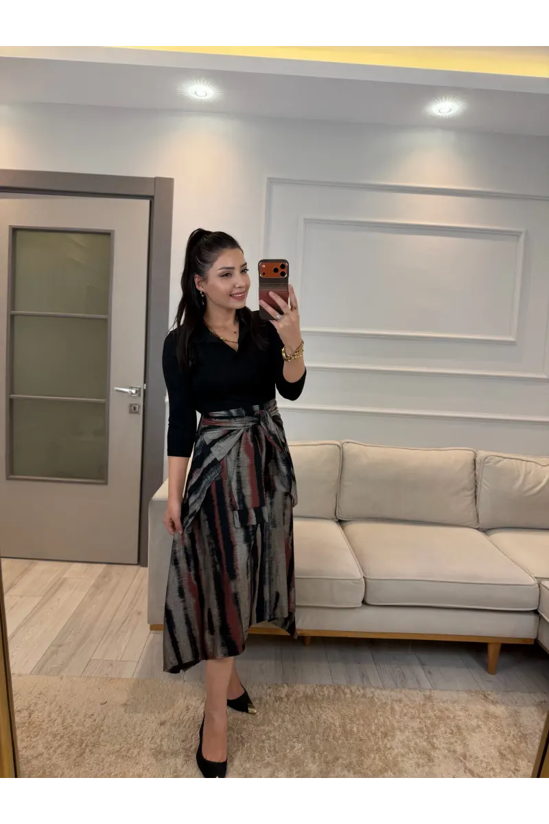 Önden Bağlamalı Polo Yaka Elbise