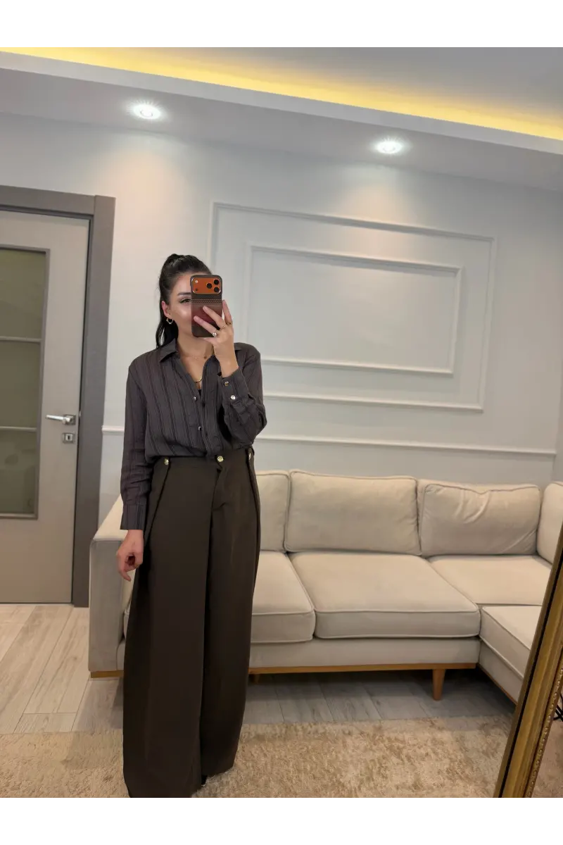 Gold Düğme Detaylı Tasarım Pantolon