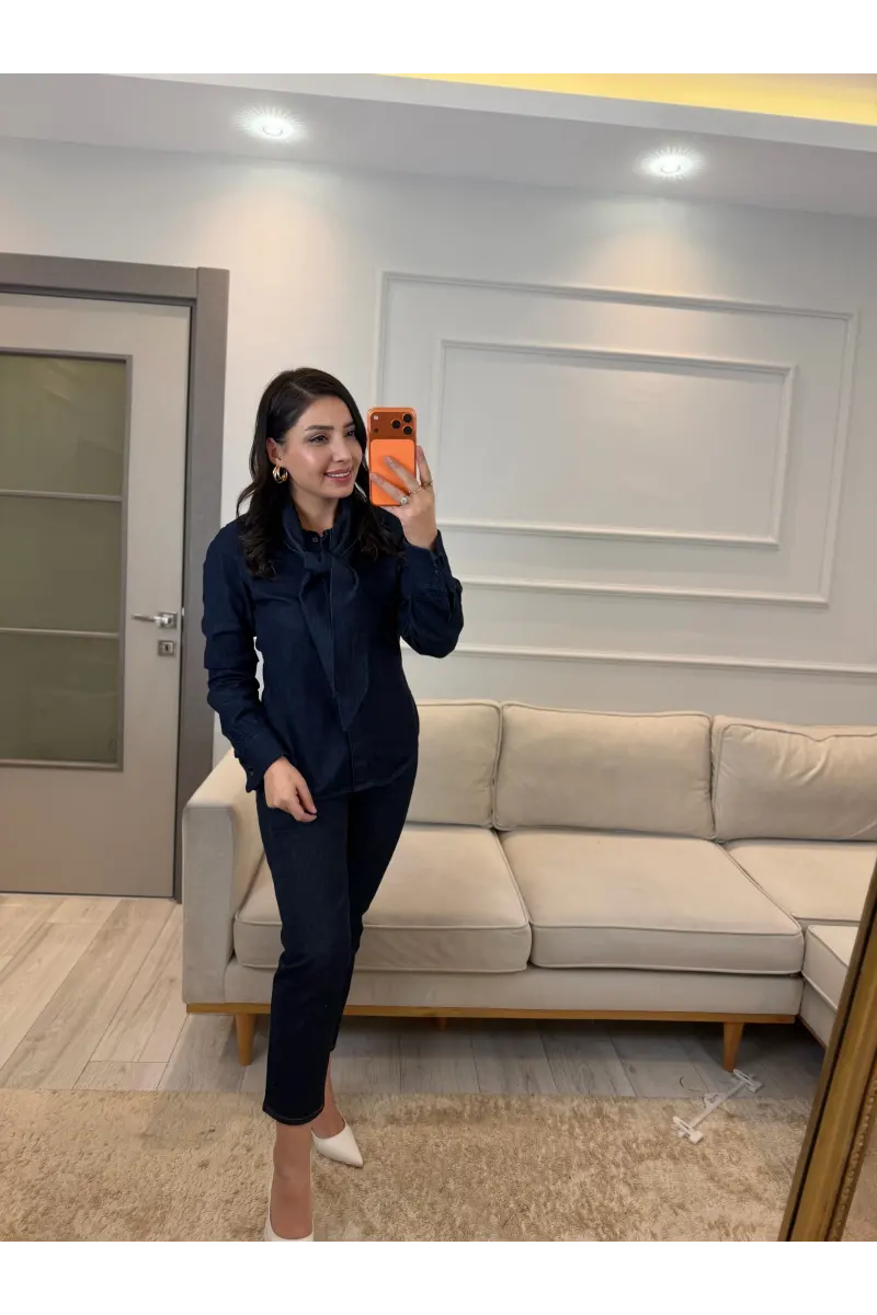 Paira Fularlı Denim Gömlek