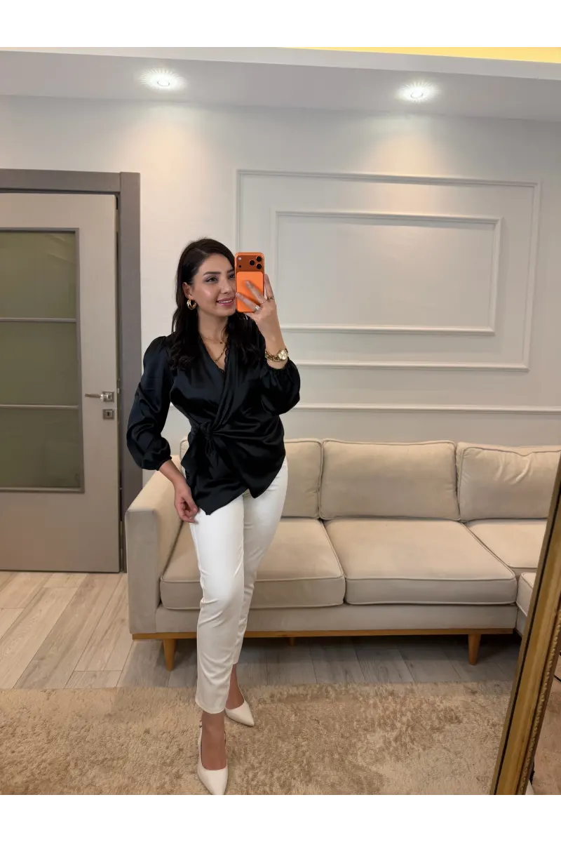 Dantel Detaylı Bağlamalı Saten Gömlek