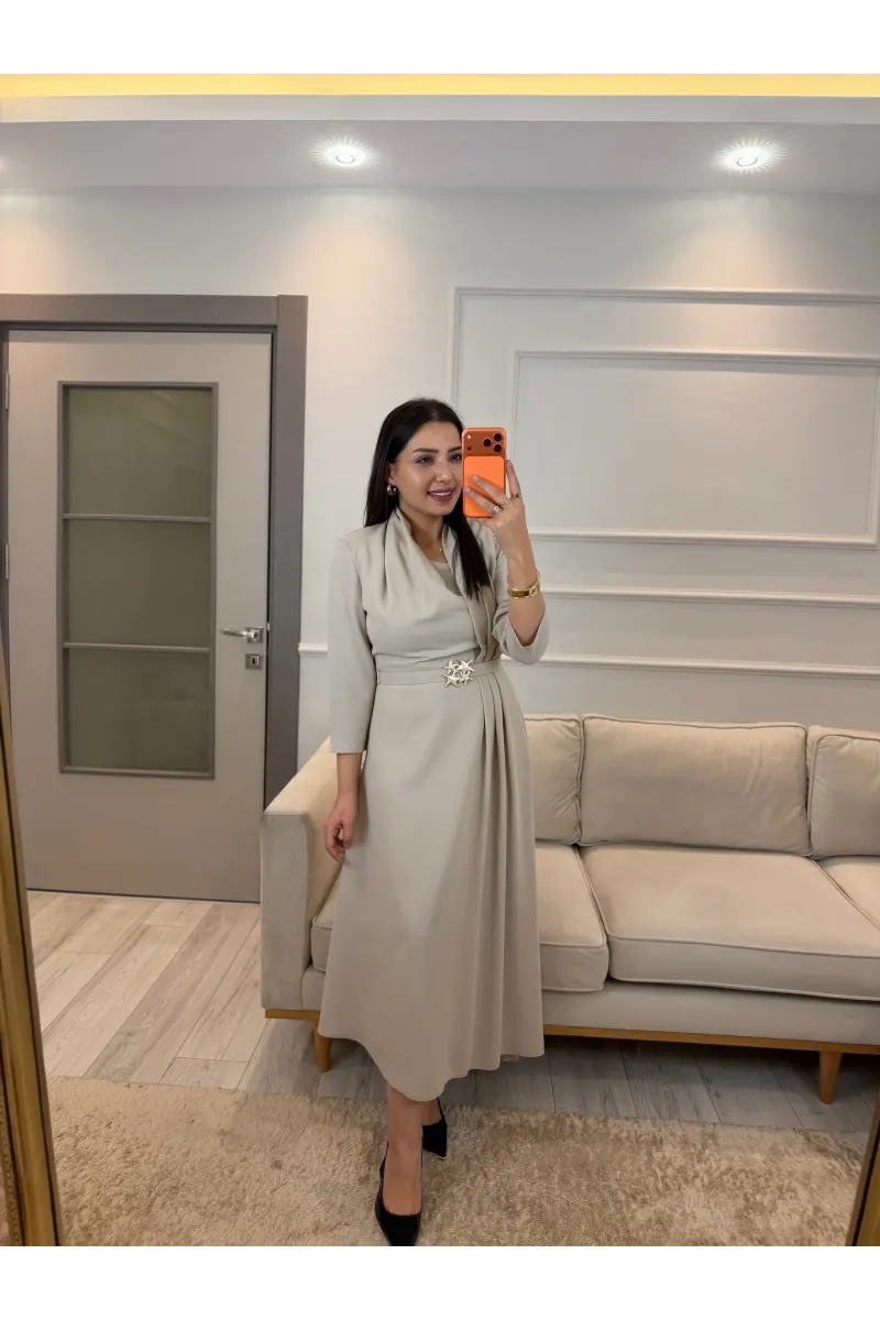 Lia Kemer Detaylı Elbise