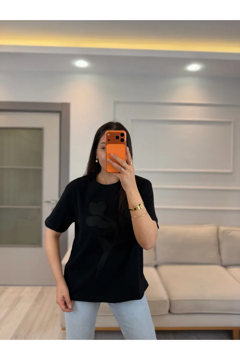 İpkyl Üç Boyutlu Çiçek T-Shirt