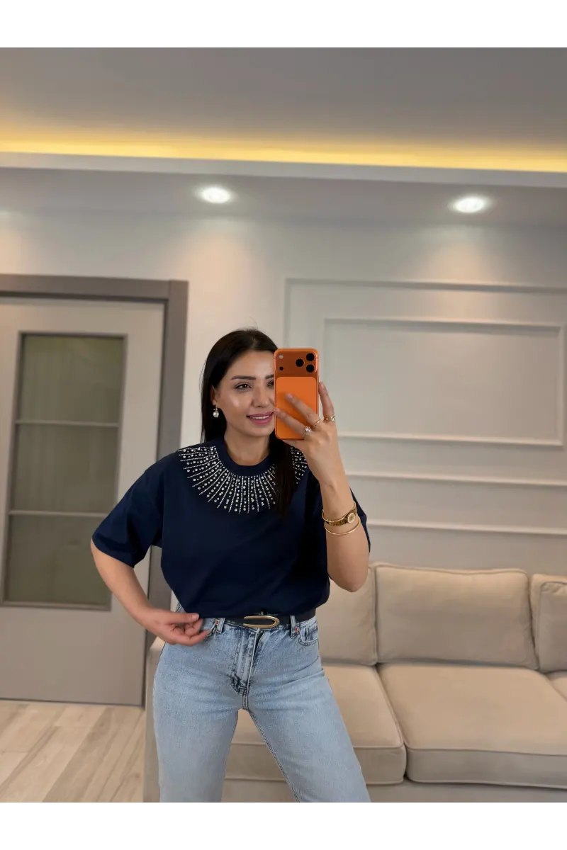 Mairin Yaka Taşlı T-Shirt