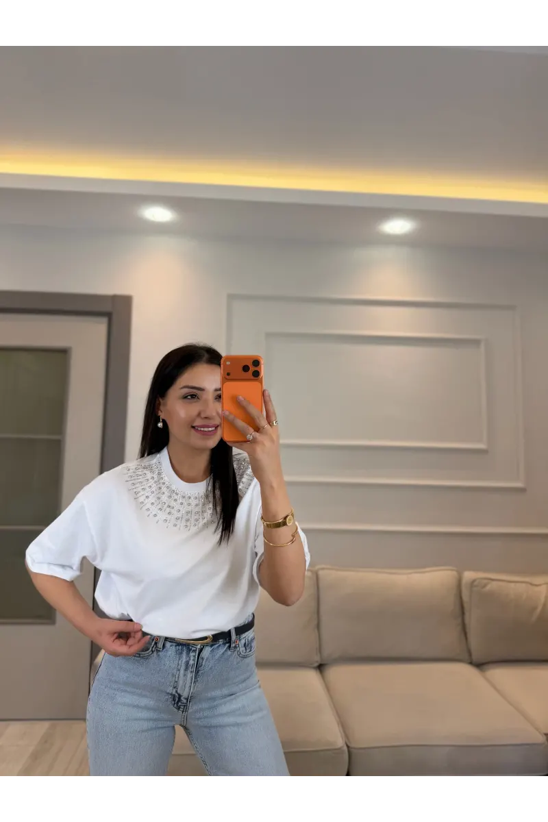 Mairin Yaka Taşlı T-Shirt