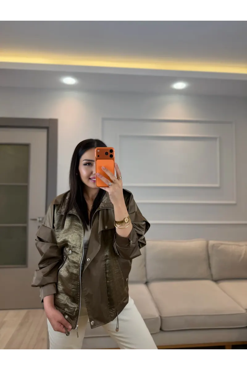 Çıtçtılı Dik Yaka Saten Parçalı Ceket