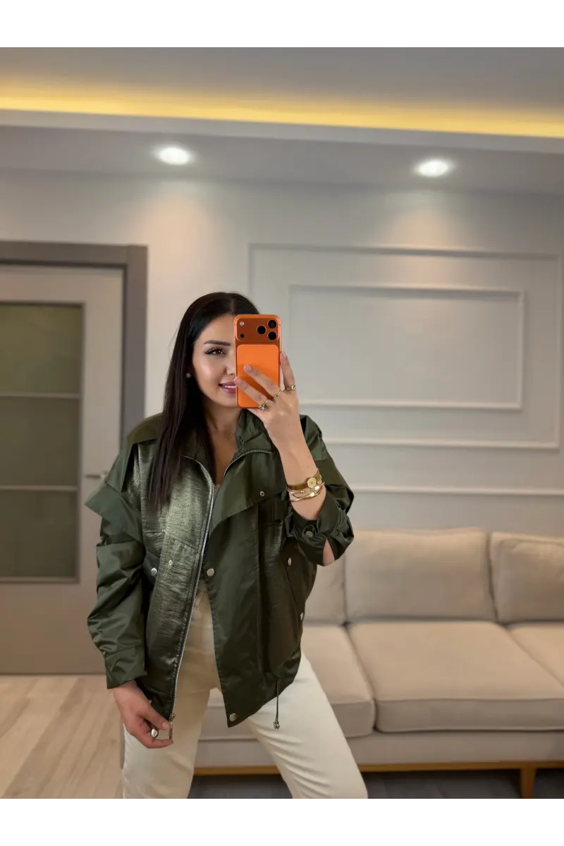 Çıtçtılı Dik Yaka Saten Parçalı Ceket