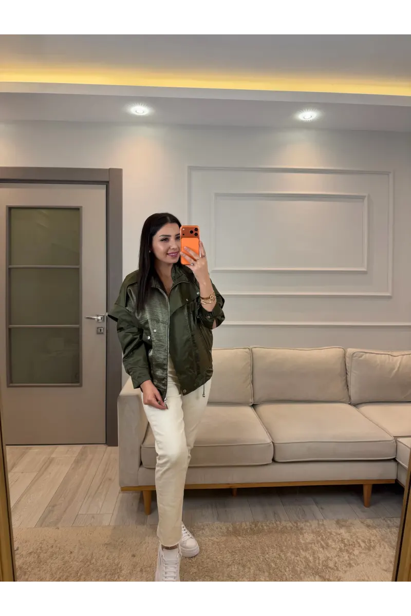 Çıtçtılı Dik Yaka Saten Parçalı Ceket