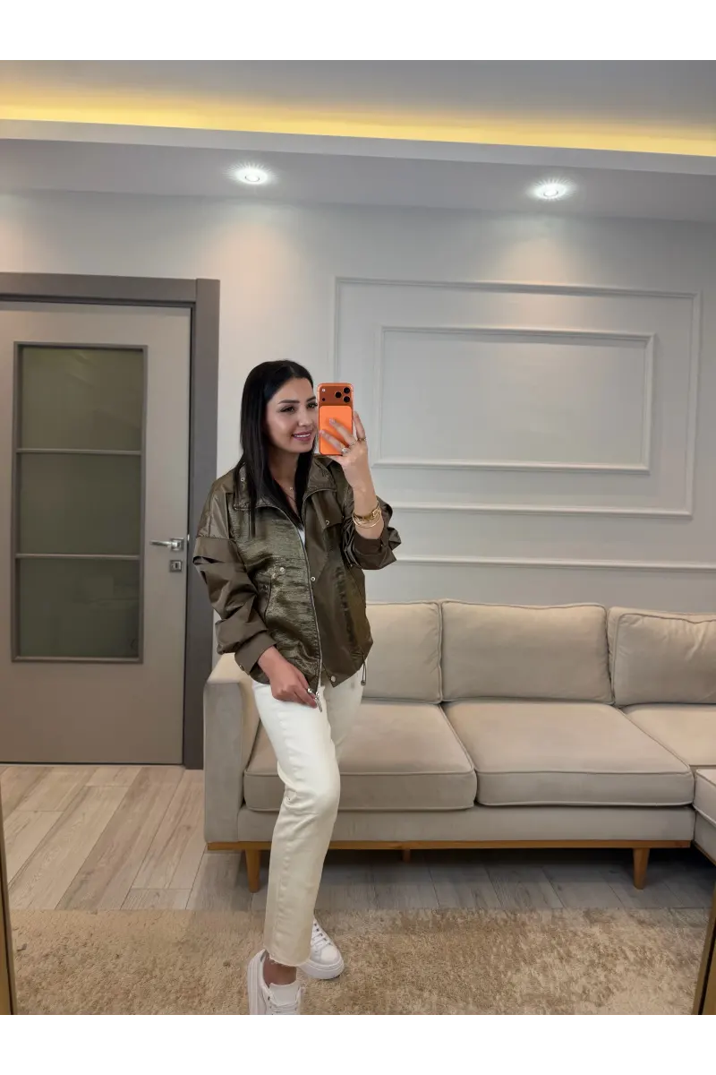 Çıtçtılı Dik Yaka Saten Parçalı Ceket