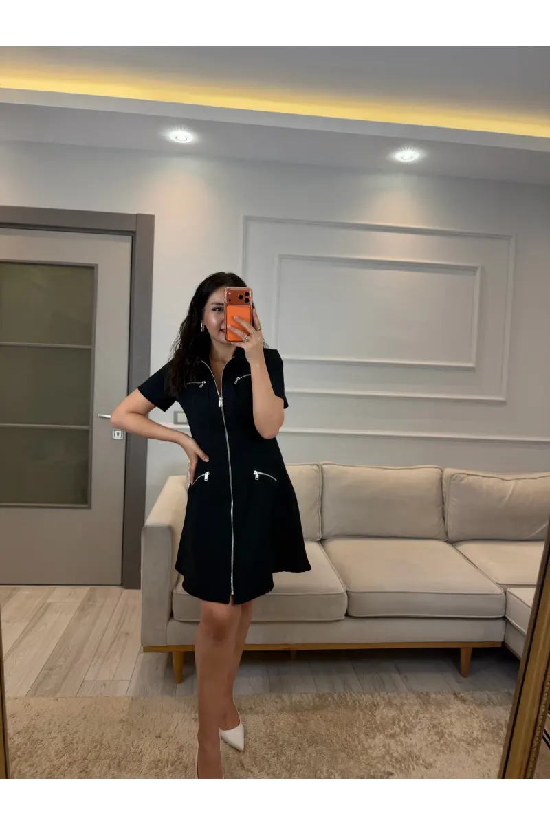 Fermuarlı Cep Detaylı Elbise