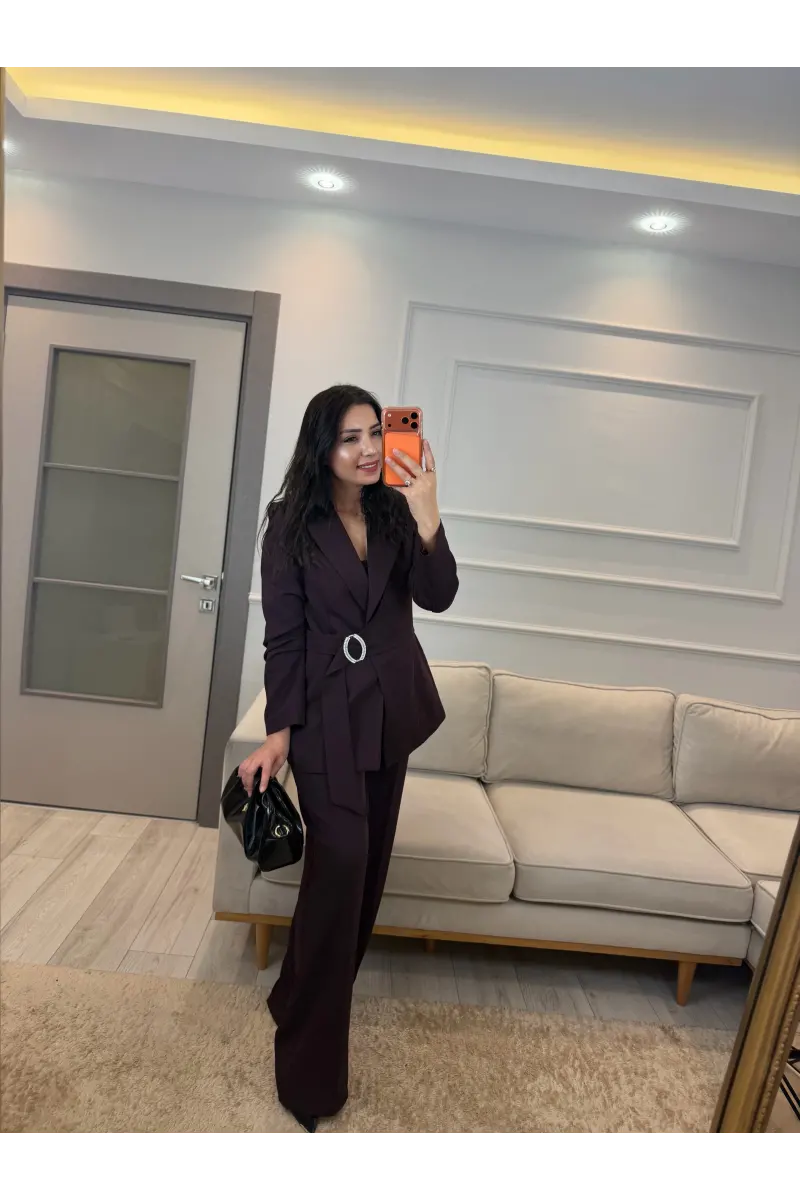 Broş Taş Detaylı Blazer Ceket Takım