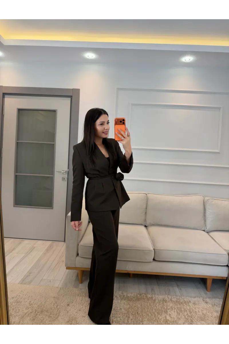 Gül Detaylı Blazer Ceket Takım