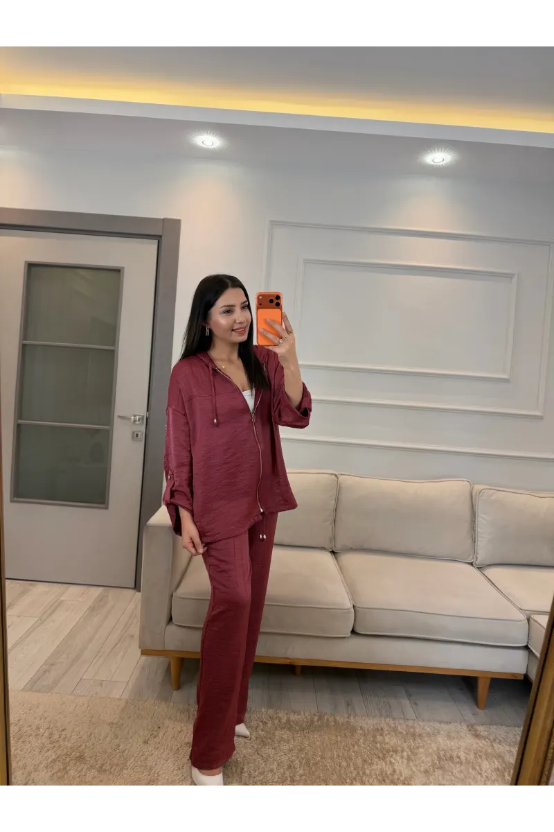 İthal Kumaş Parlak Kapüşonlu Takım