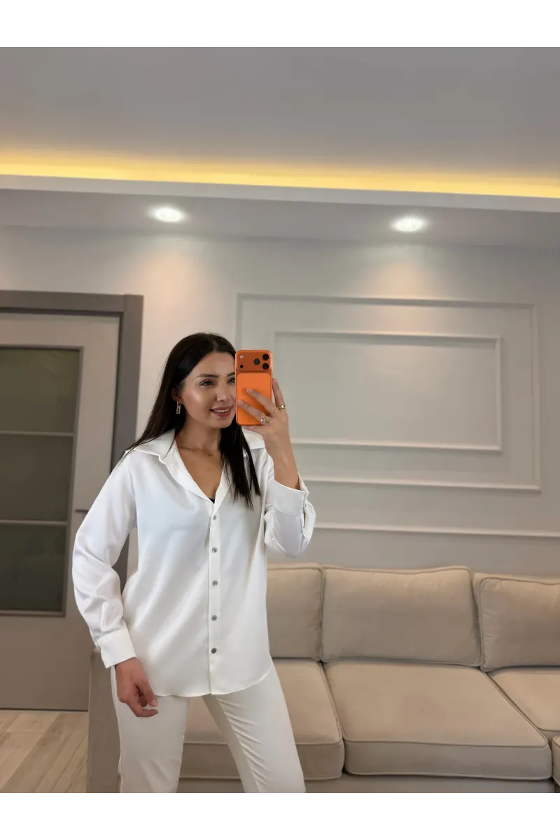 Sedef Düğmeli Saten Gömlek