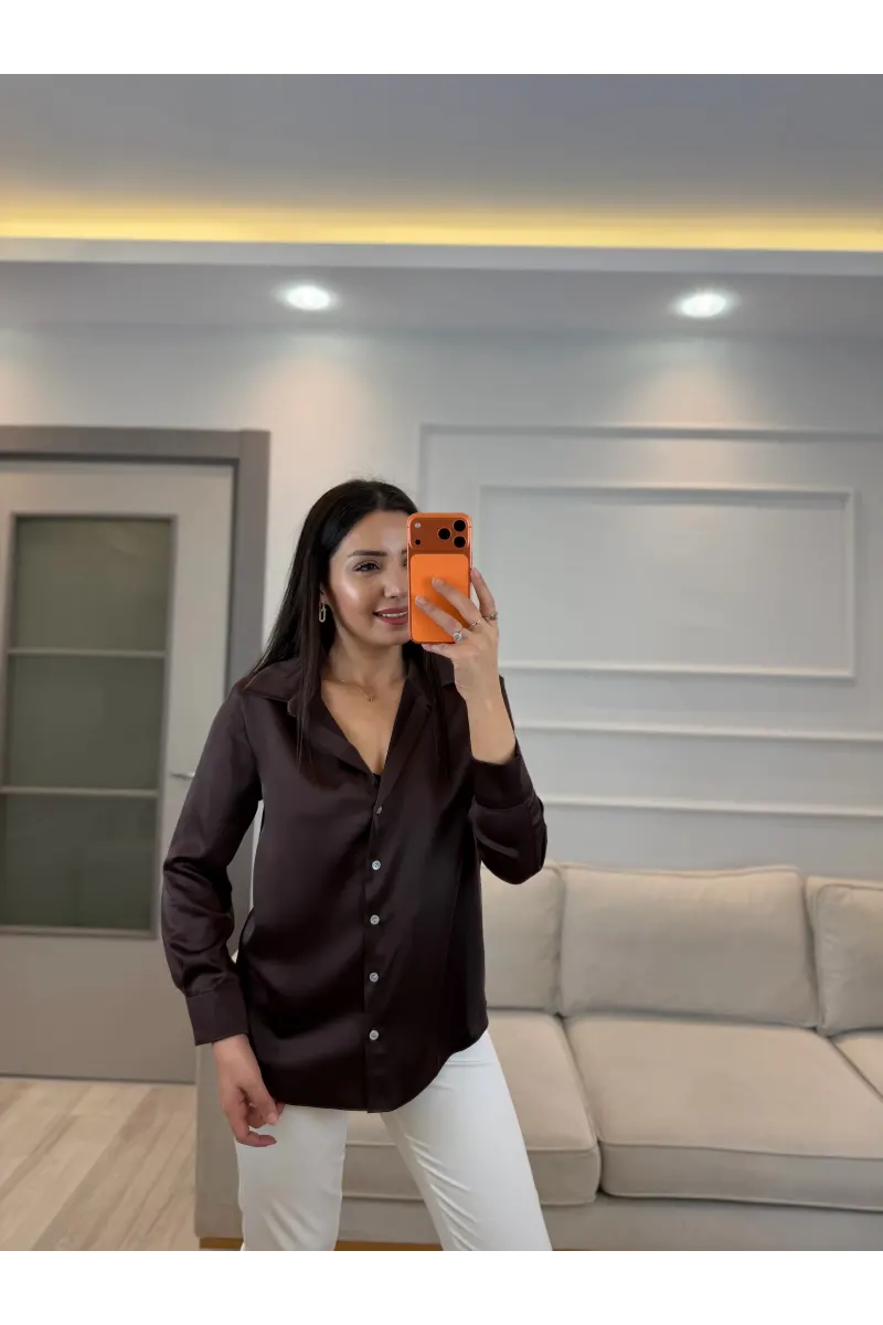 Sedef Düğmeli Saten Gömlek