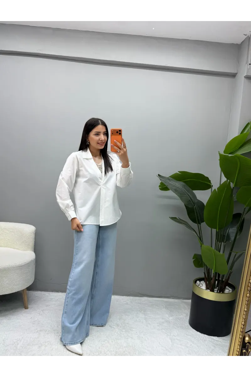 Tasarım Kolye Detaylı Poplin Gömlek