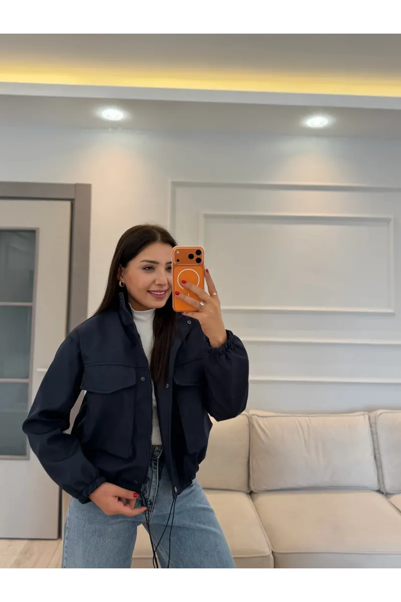 Çift Cep Kısa Ceket
