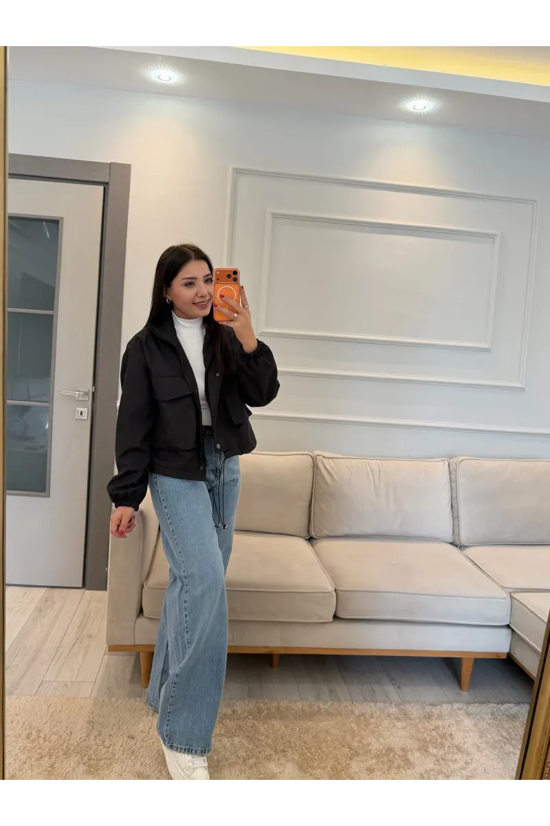 Çift Cep Kısa Ceket
