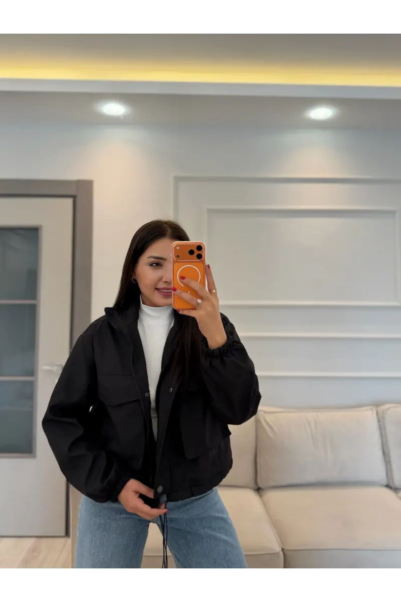 Çift Cep Kısa Ceket