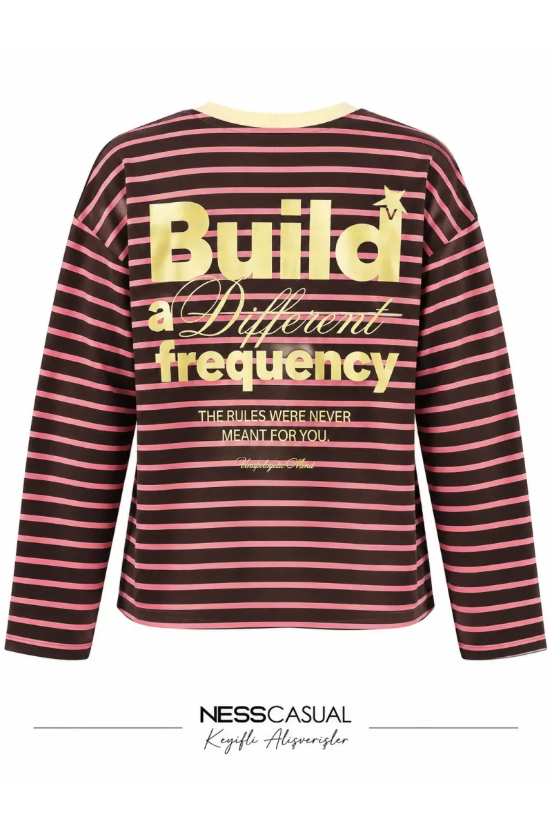 Different Çizgili Sweatshirt