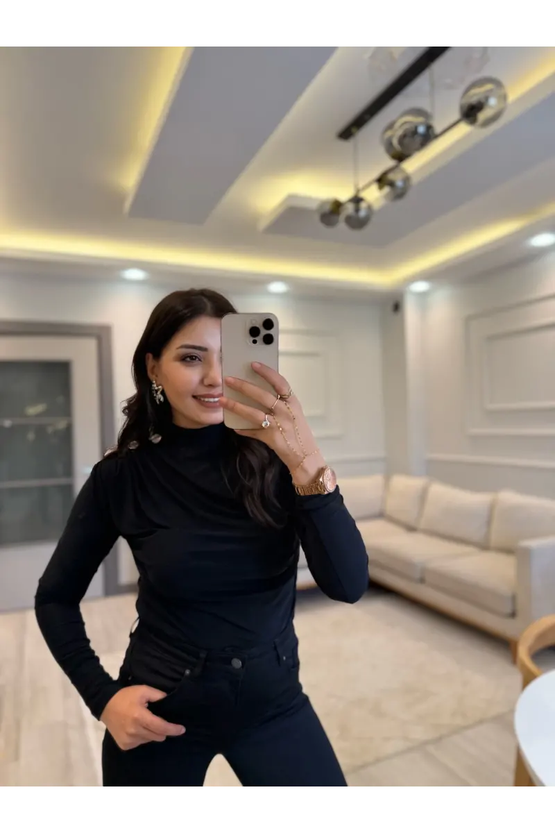 Düğmeli Drapeli Bluz