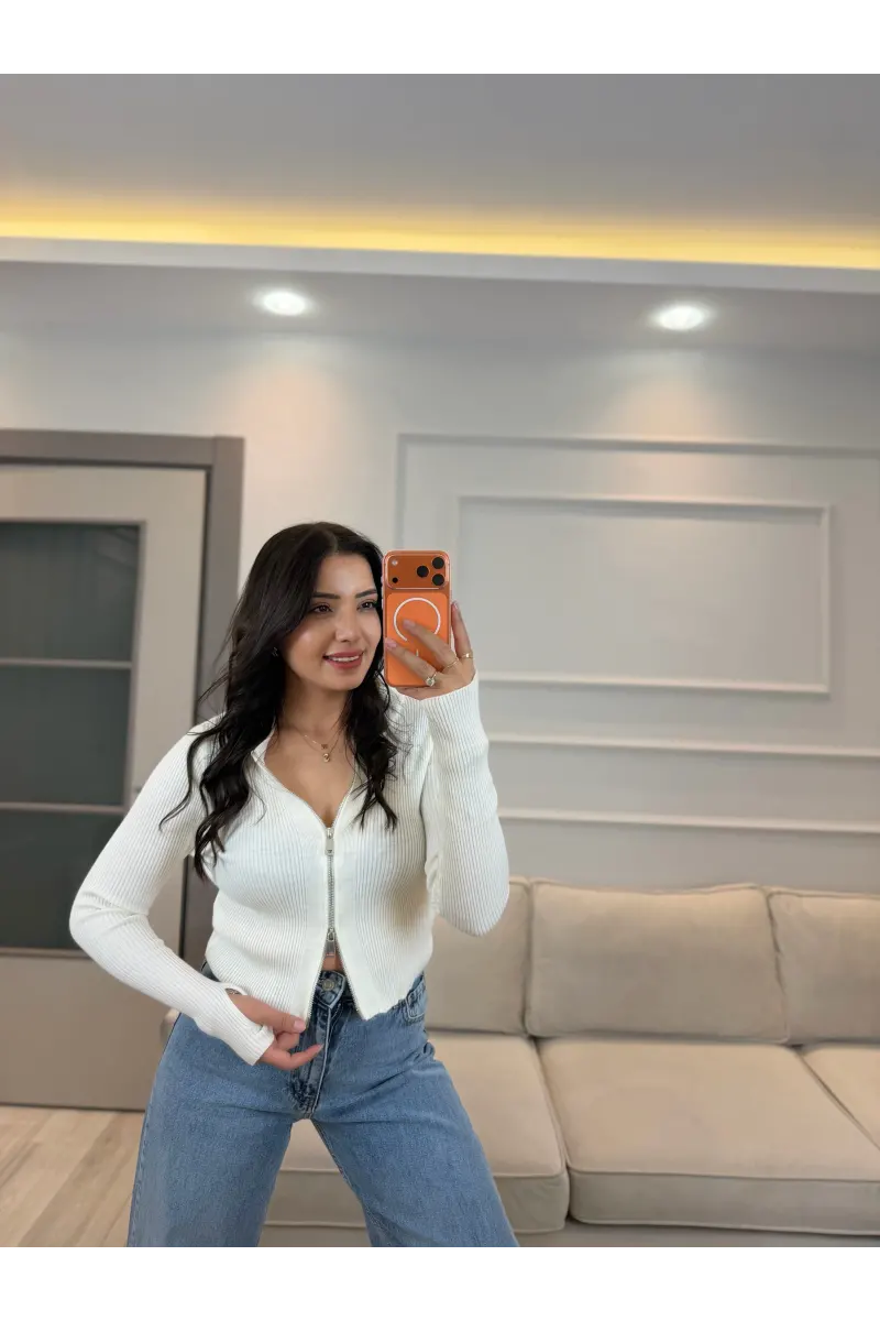 Fermuarlı Kısa Triko Hırka