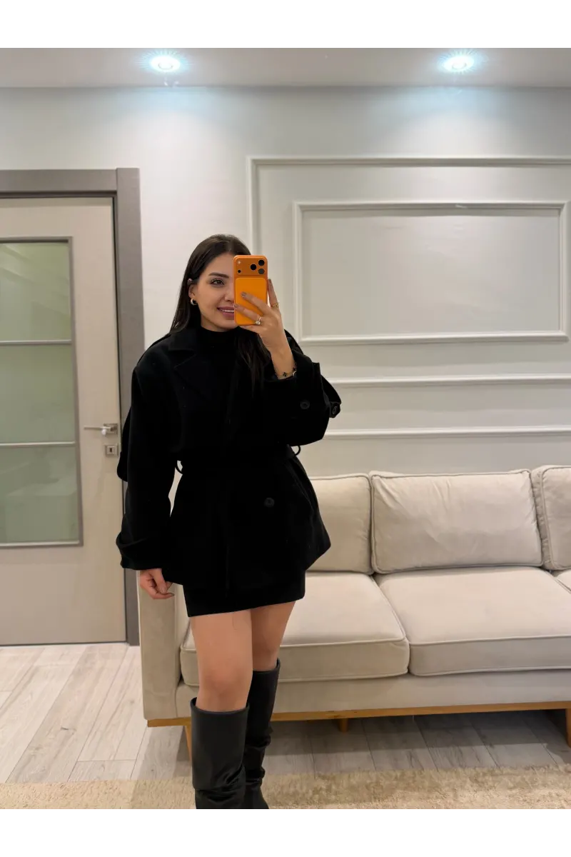 Kemer Detaylı Kaşe Kaban