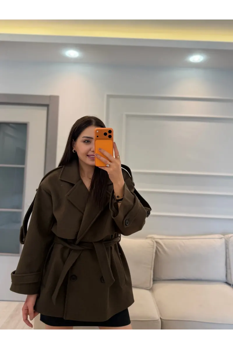 Kemer Detaylı Kaşe Kaban