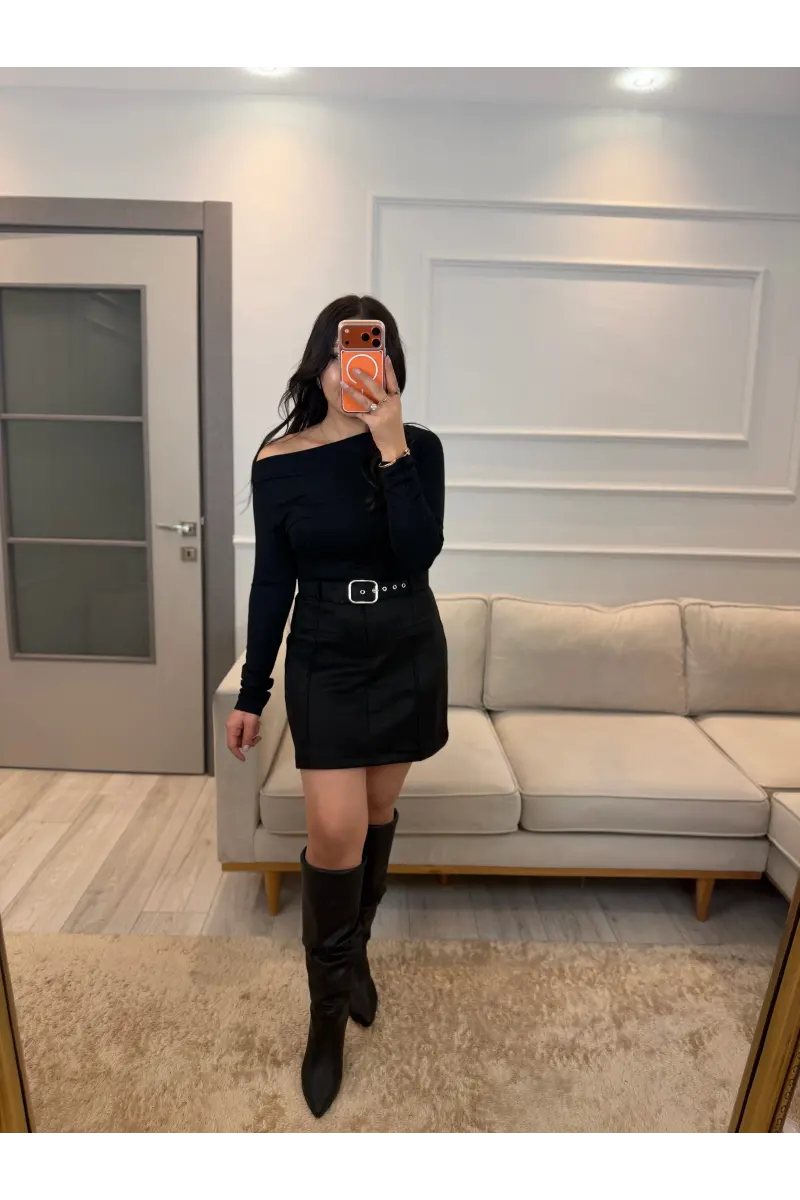 Kemer Detaylı Süet Etek