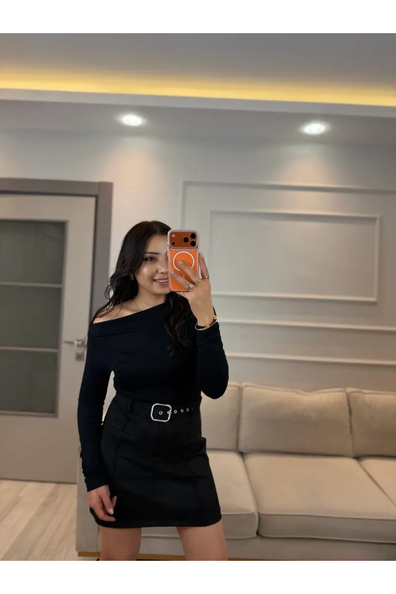Kemer Detaylı Süet Etek