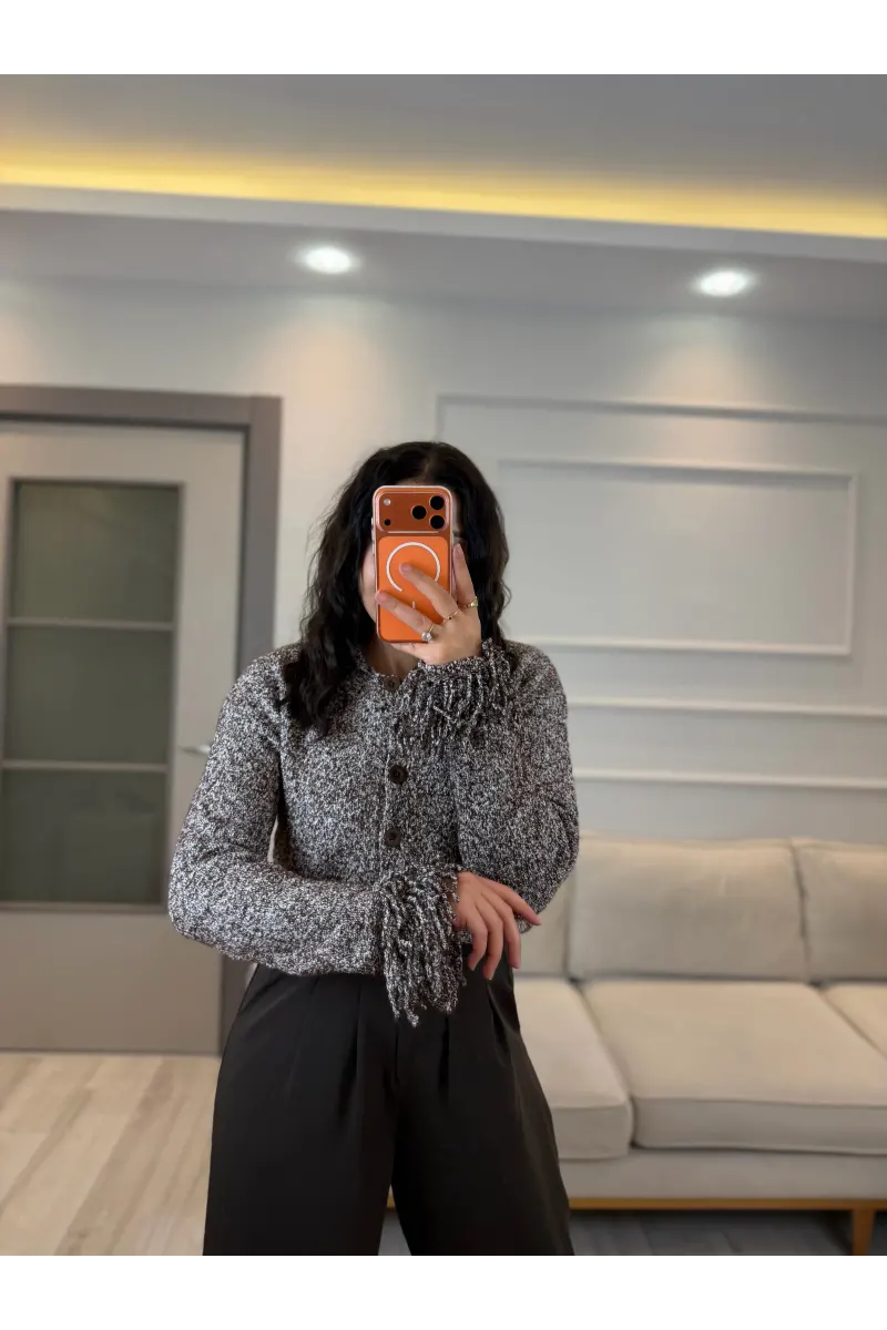 Kolu Püskül Detaylı Triko Hırka