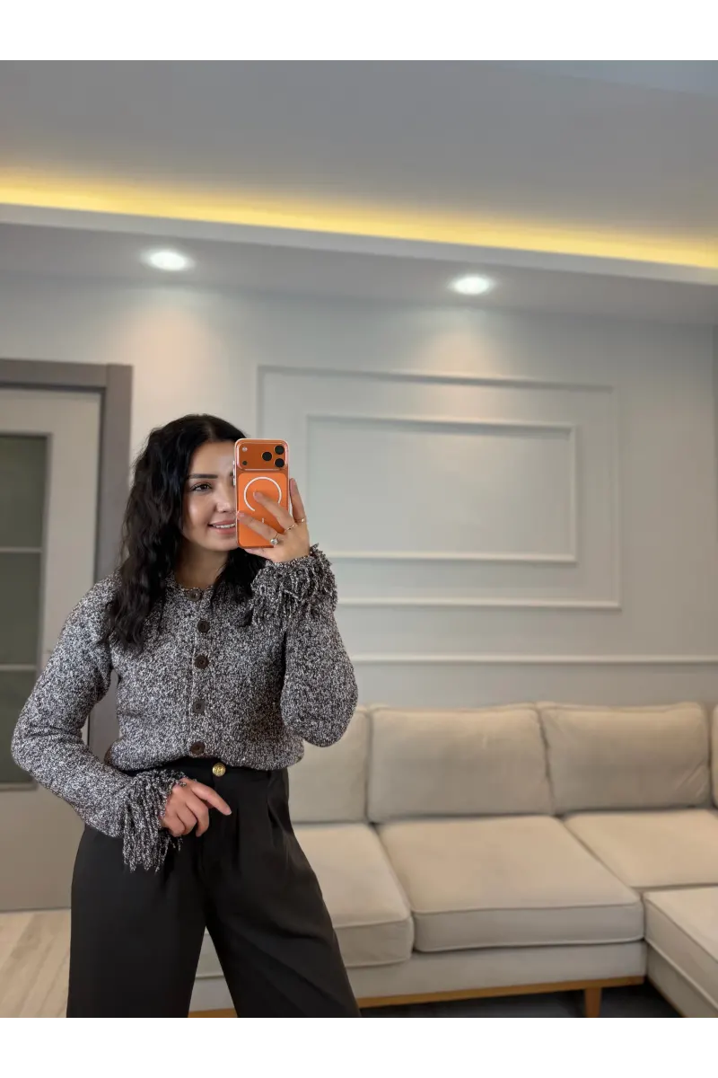 Kolu Püskül Detaylı Triko Hırka