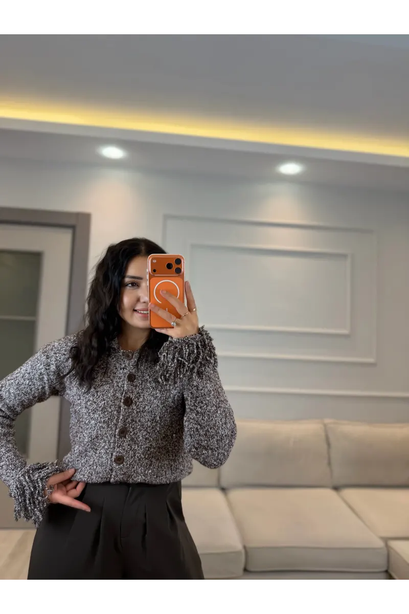 Kolu Püskül Detaylı Triko Hırka