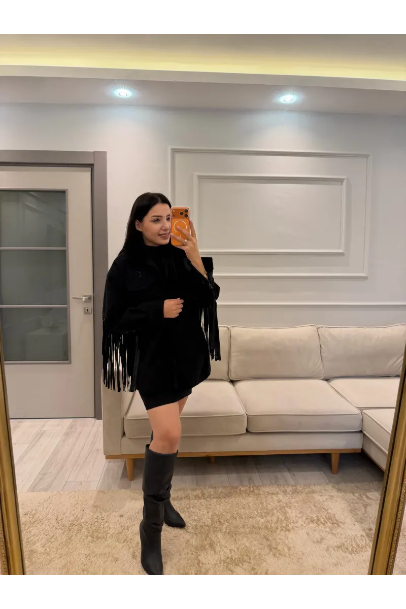 Kürk Ve Püskül Detaylı Kaşe Ceket