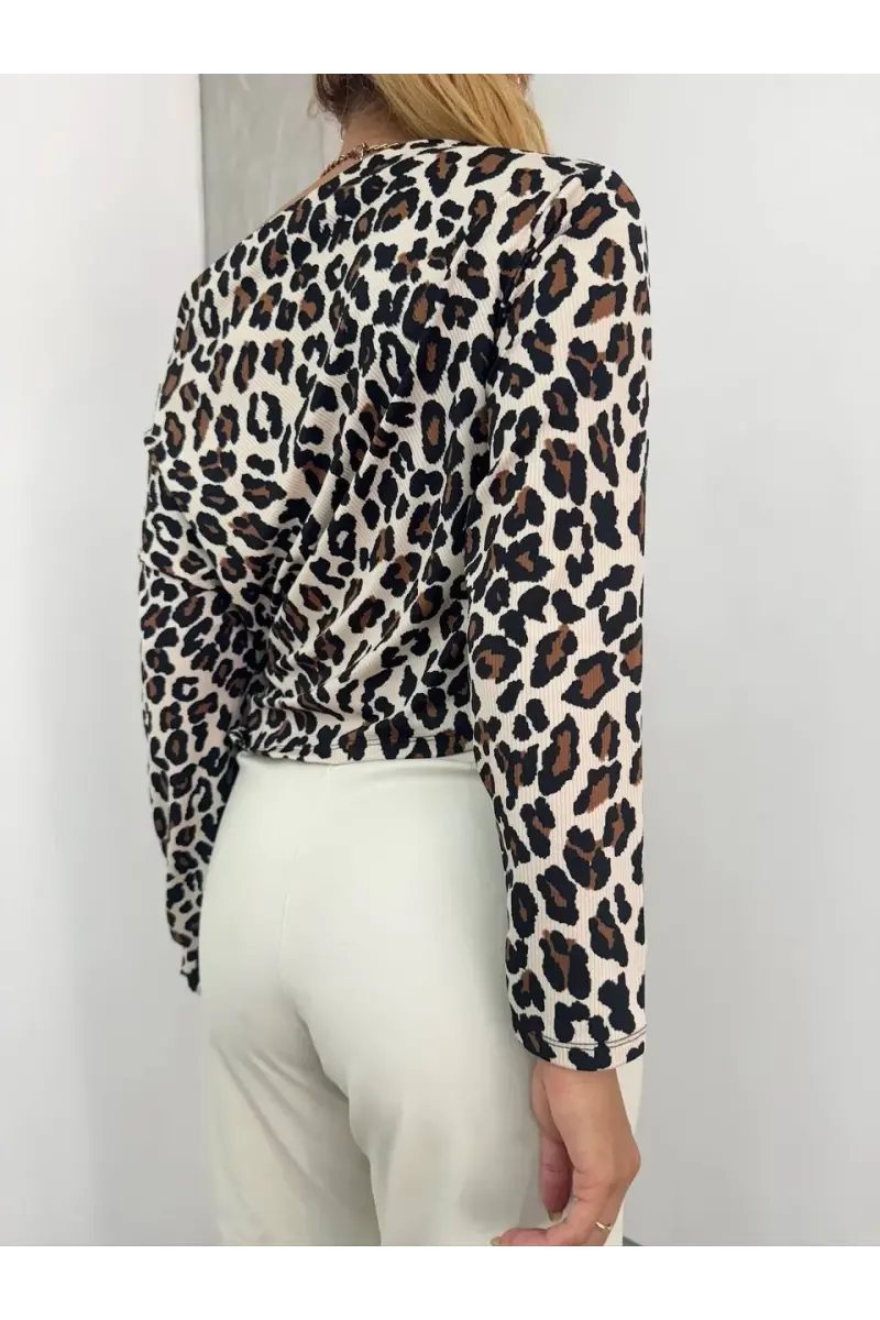 Leopar Kayık Yaka Bluz