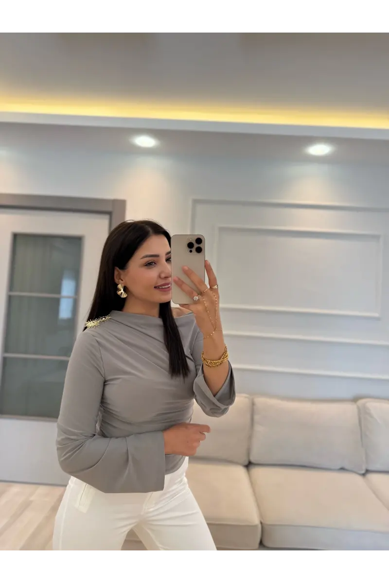 Omuz Güneş Aksesuar Sandy Bluz