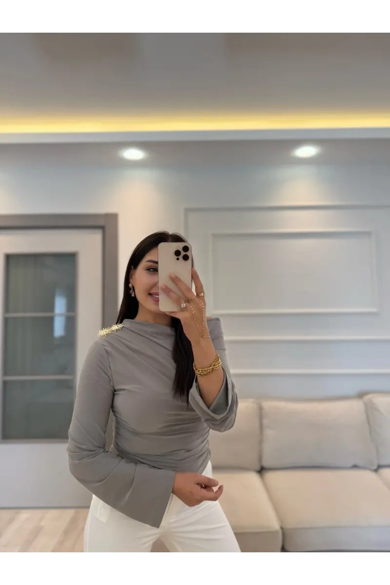 Omuz Güneş Aksesuar Sandy Bluz