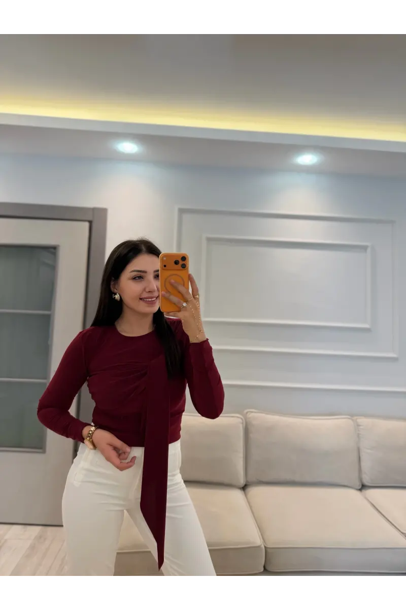 Sandy Önü Şal Detay Bluz