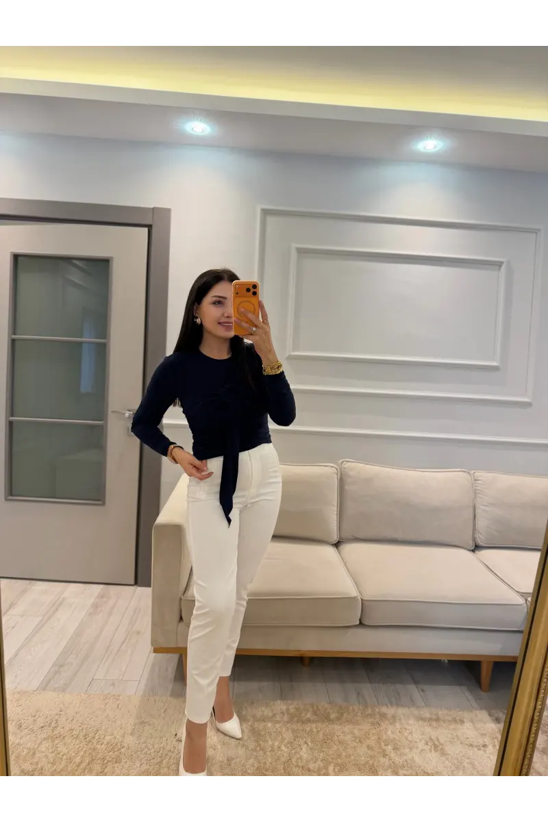 Sandy Önü Şal Detay Bluz