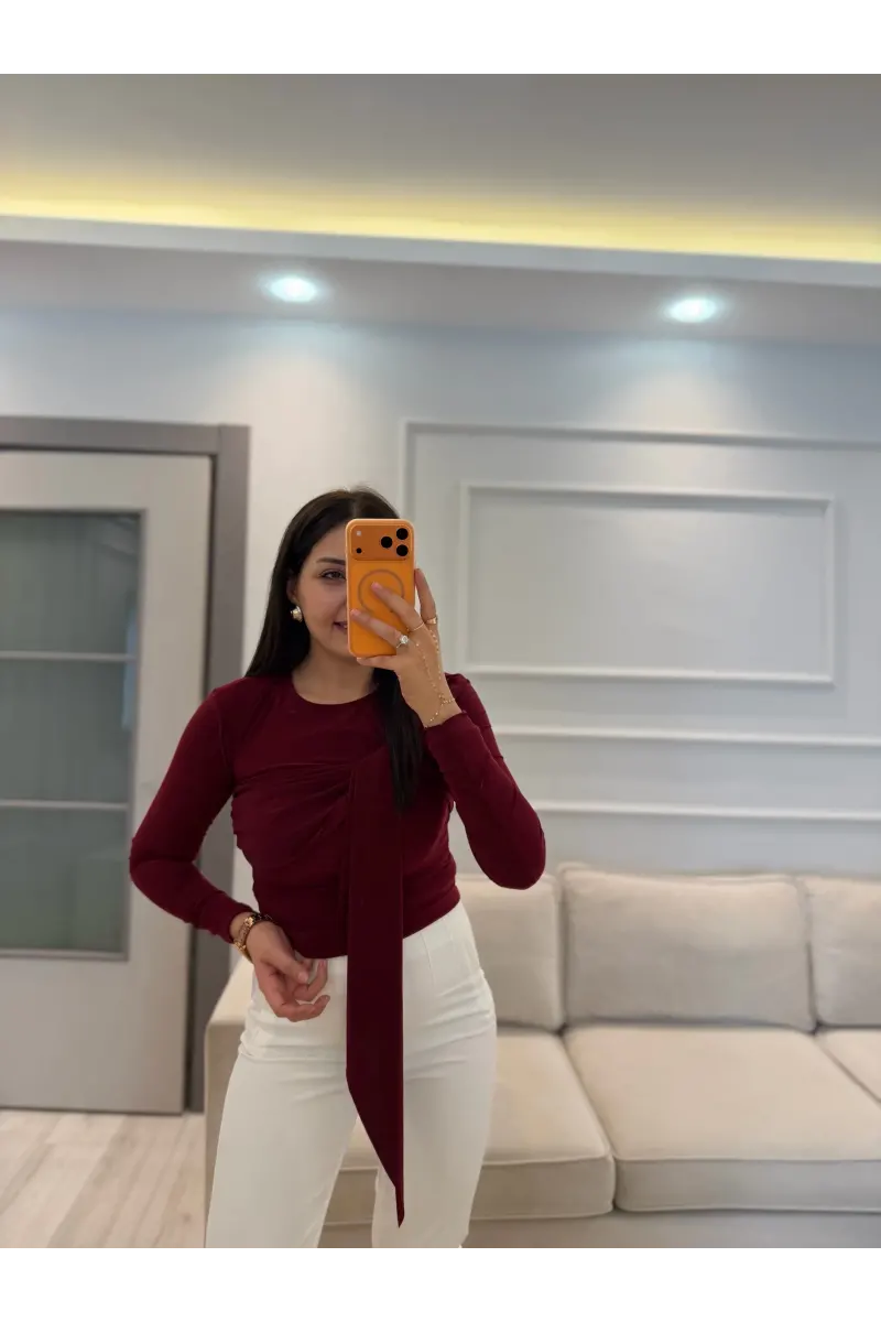 Sandy Önü Şal Detay Bluz