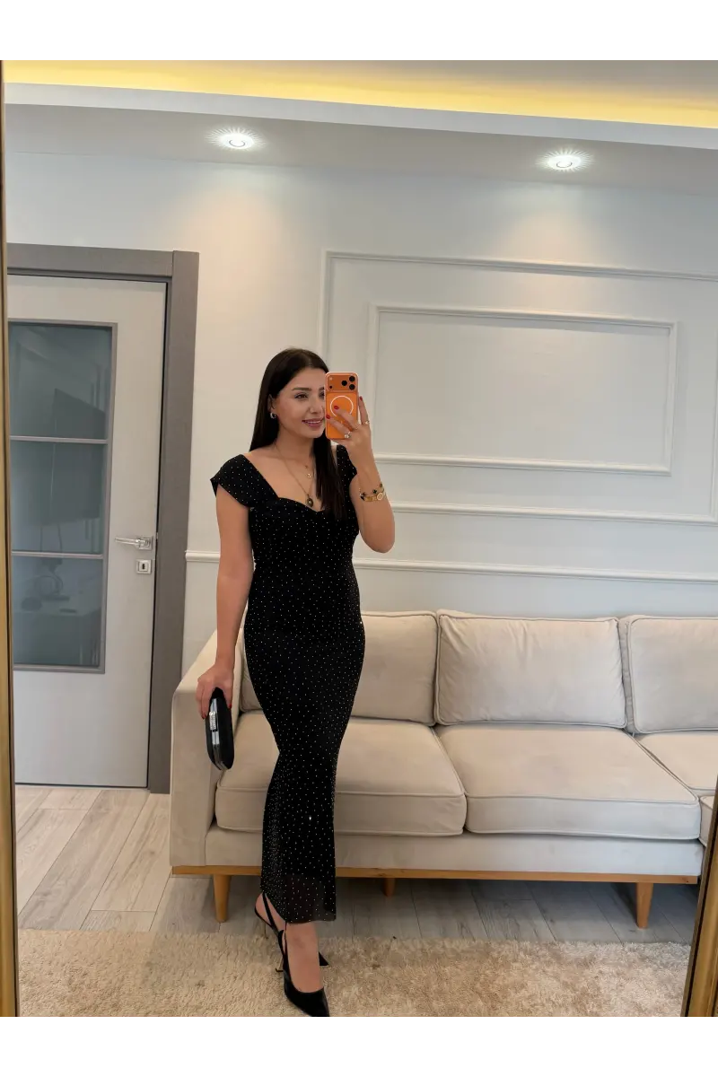 Serpme Taşlı Gloplu Elbise