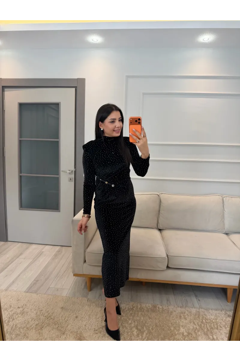 Serpme Taşlı Ön Düğmeli Kadife Elbise