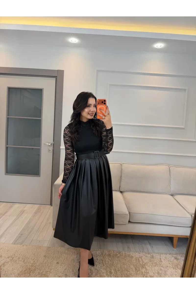Üst Dantelli Alt Deri Elbise