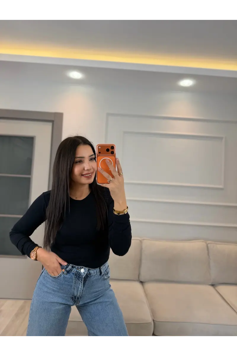 Uzun Kollu Çıt Çıtlı Body Bluz