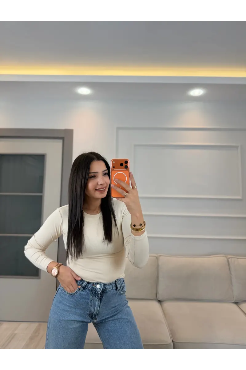 Uzun Kollu Çıt Çıtlı Body Bluz