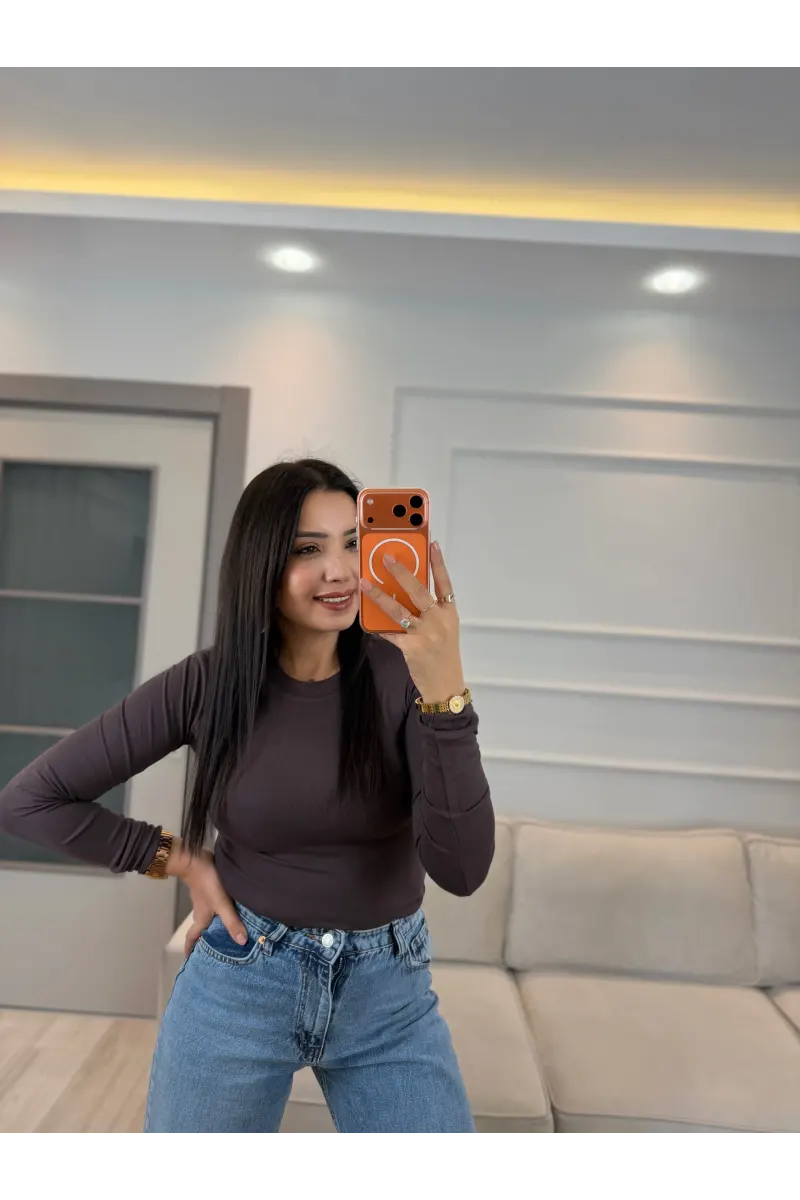 Uzun Kollu Çıt Çıtlı Body Bluz