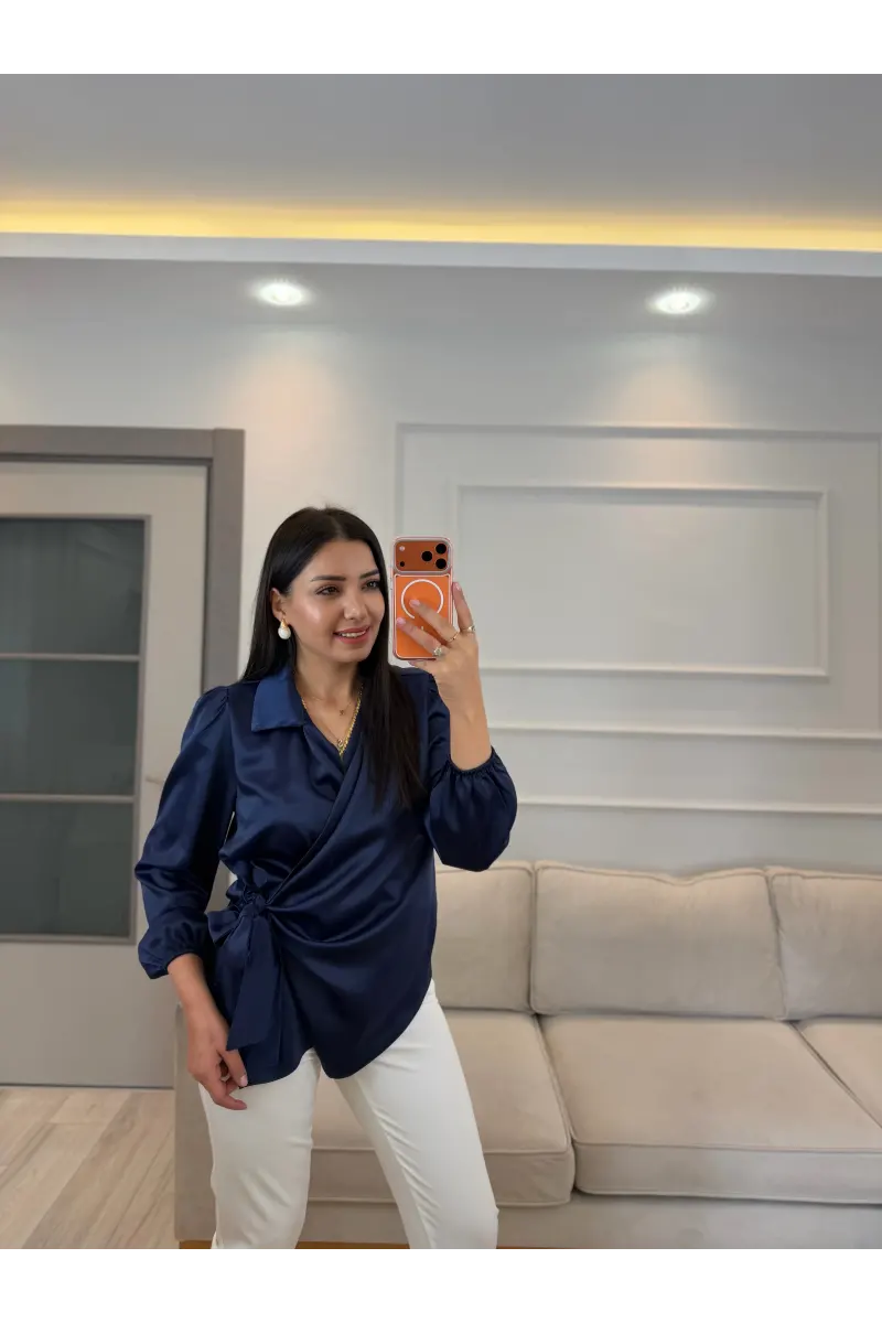 Yandan Bağlamalı Saten Bluz