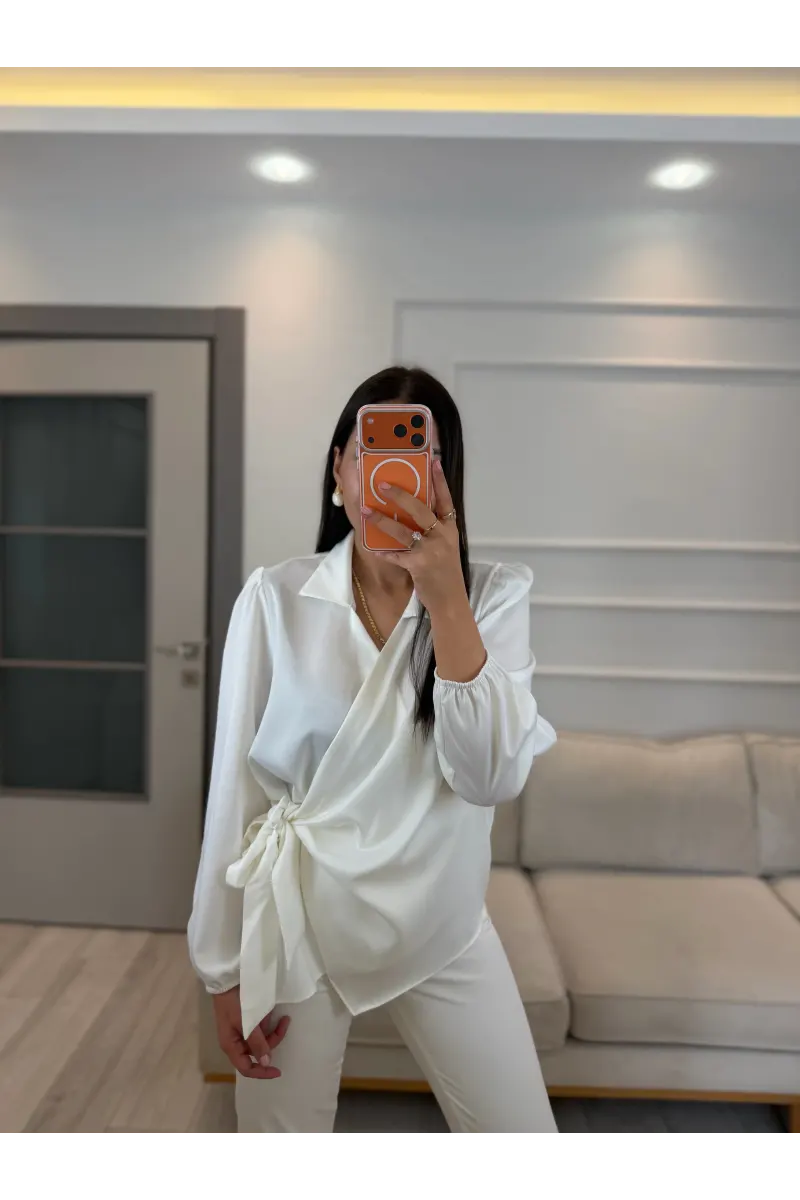 Yandan Bağlamalı Saten Bluz