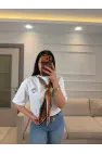 Yazı Nakış Fularlı T-Shirt